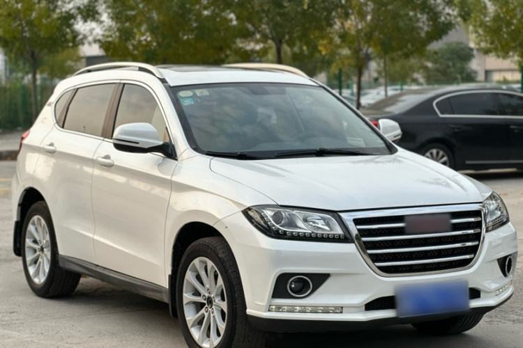 Used Haval H2 2017 Red-Label 1.5T Manual Two-Wheel Drive Luxury Model Exterior 2