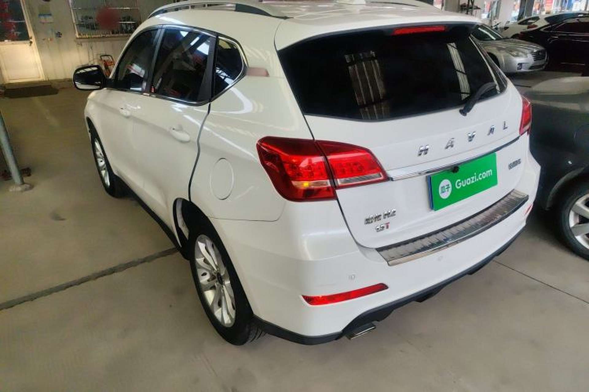 Used Haval H2 2017 Red-Label 1.5T Manual Two-Wheel Drive Comfort Model Exterior 2