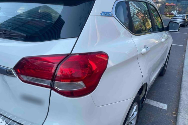Used Haval H2 2017 Blue Label 1.5T Manual Two-Wheel Drive Elite Model Exterior 2