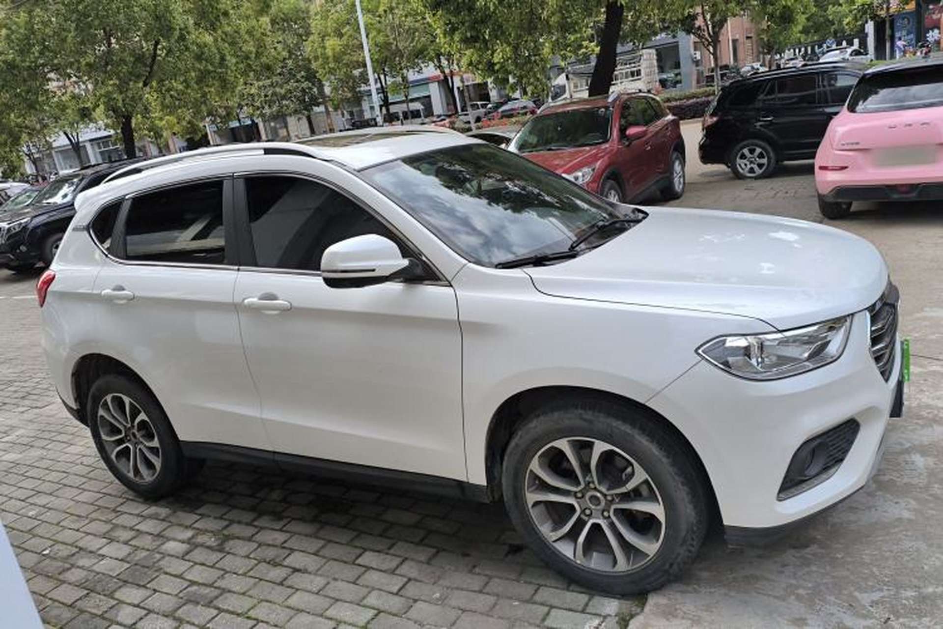 Used Haval H2 2017 Blue Label 1.5T Automatic Two-Wheel Drive Prestige Model Exterior 2