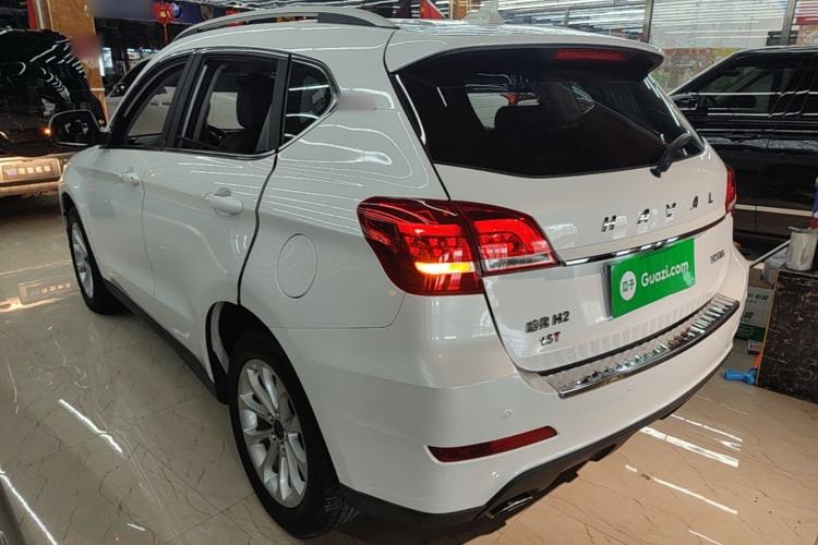 Used Haval H2 2017 Red-Label 1.5T Automatic Two-Wheel Drive Elite Model Exterior 2