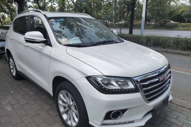 Used Haval H2 2017 Red-Label 1.5T Manual Two-Wheel Drive Luxury Model Exterior 2