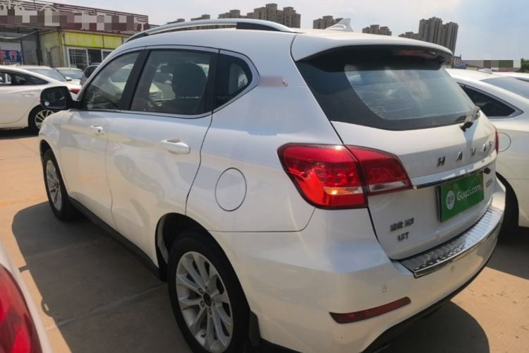 Used Haval H2 2017 Red-Label 1.5T Manual Two-Wheel-Drive Elite Model Exterior 2