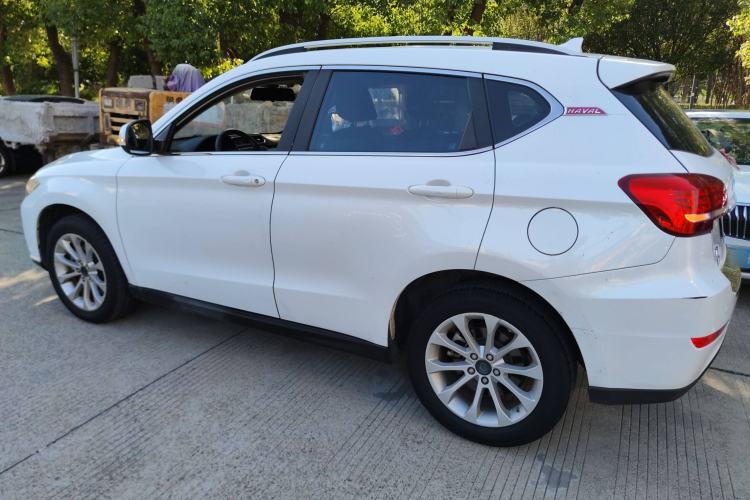 Used Haval H2 2017 Red-Label 1.5T Automatic Two-Wheel Drive Luxury Model Exterior 3