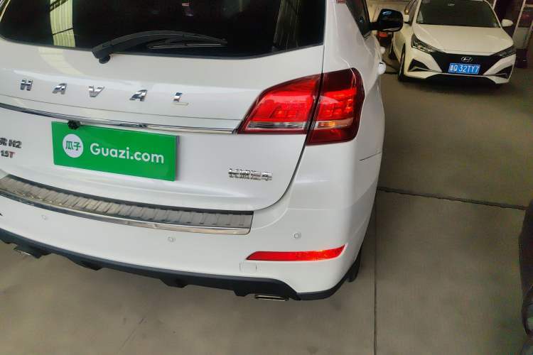 Used Haval H2 2017 Red-Label 1.5T Manual Two-Wheel Drive Comfort Model Exterior 3