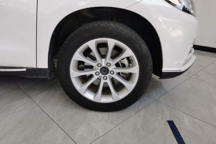 Used Haval H2 2017 Red-Label 1.5T Automatic Two-Wheel Drive Luxury Model Exterior 4