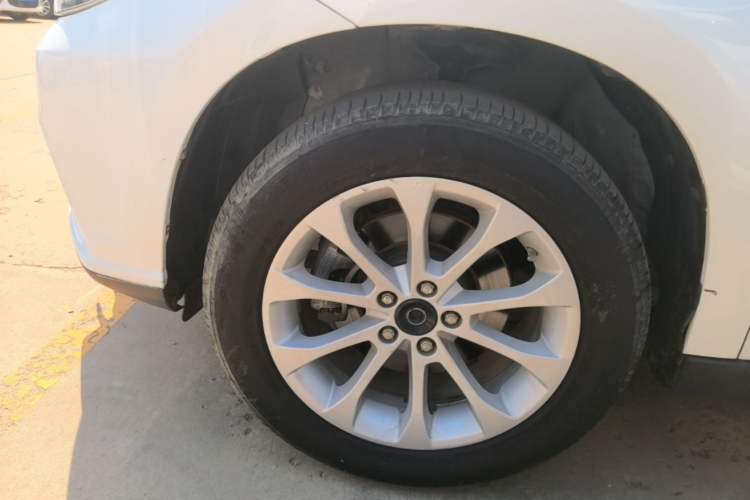 Used Haval H2 2017 Red-Label 1.5T Manual Two-Wheel-Drive Elite Model Exterior 4