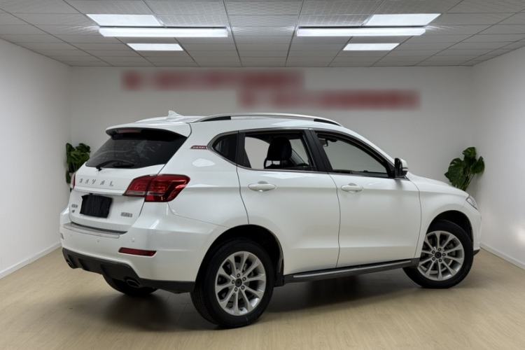 Used Haval H2 2017 Red-Label 1.5T Automatic Two-Wheel Drive Luxury Model Exterior 4