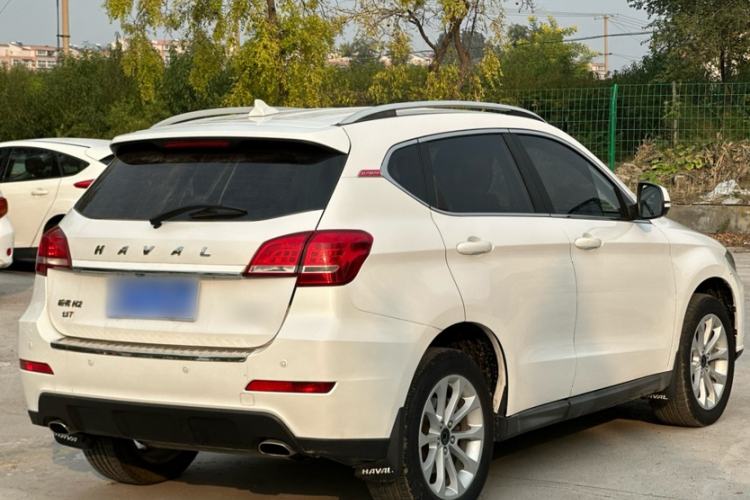 Used Haval H2 2017 Red-Label 1.5T Manual Two-Wheel Drive Luxury Model Exterior 5