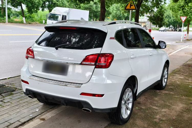 Used Haval H2 2017 Red-Label 1.5T Manual Two-Wheel-Drive Elite Model Exterior 6