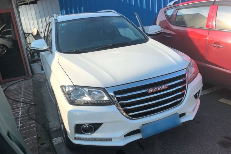 Used Haval H2 2017 Red-Label 1.5T Automatic Two-Wheel Drive Luxury Model Front Right 45 Deg