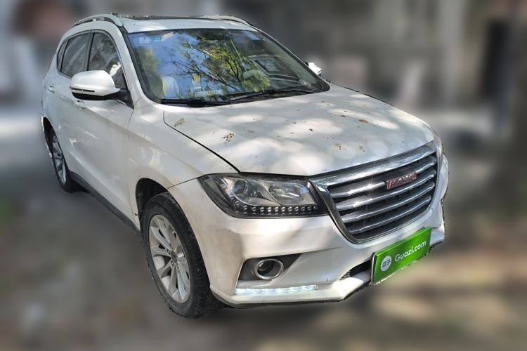 Used Haval H2 2017 Red-Label 1.5T Manual Two-Wheel-Drive Elite Model Front Right 45 Deg