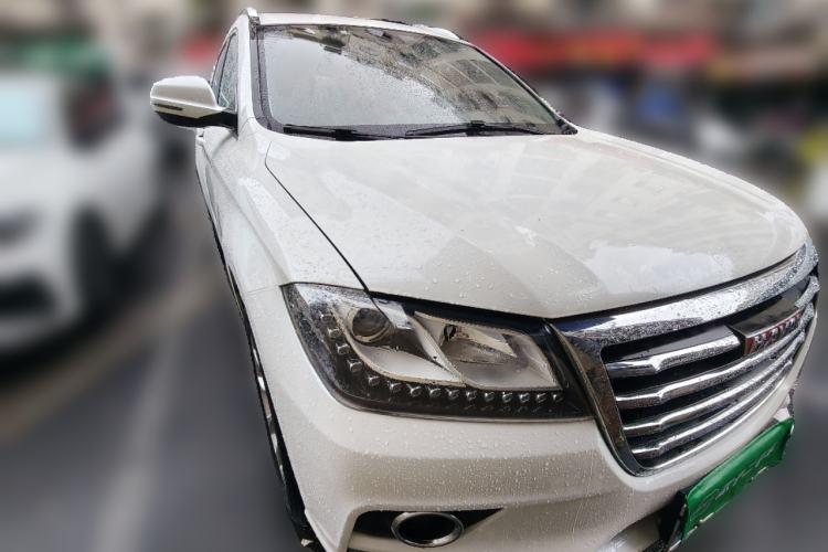 Used Haval H2 2017 Red-Label 1.5T Manual Two-Wheel-Drive Elite Model Front Right 45 Deg