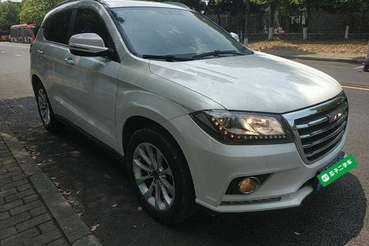 Used Haval H2 2017 Red-Label 1.5T Manual Two-Wheel Drive Comfort Model Front Right 45 Deg