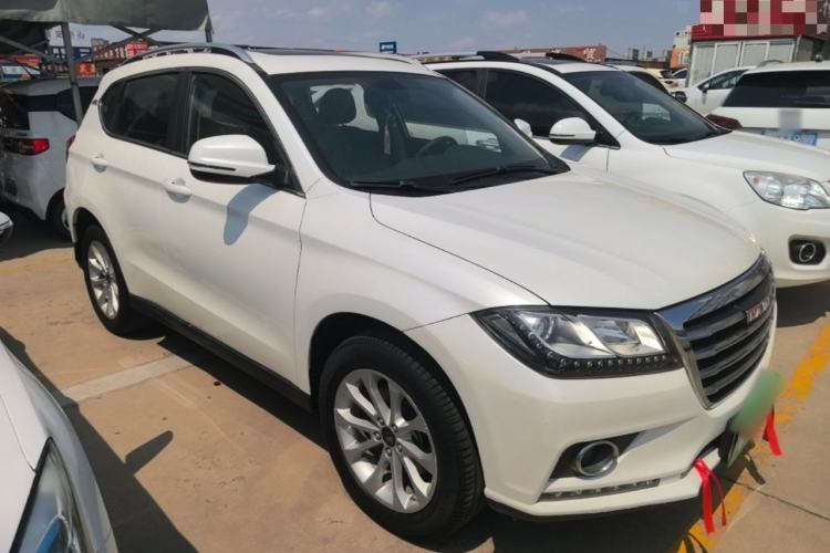 Used Haval H2 2017 Red-Label 1.5T Manual Two-Wheel-Drive Elite Model Front Right 45 Deg