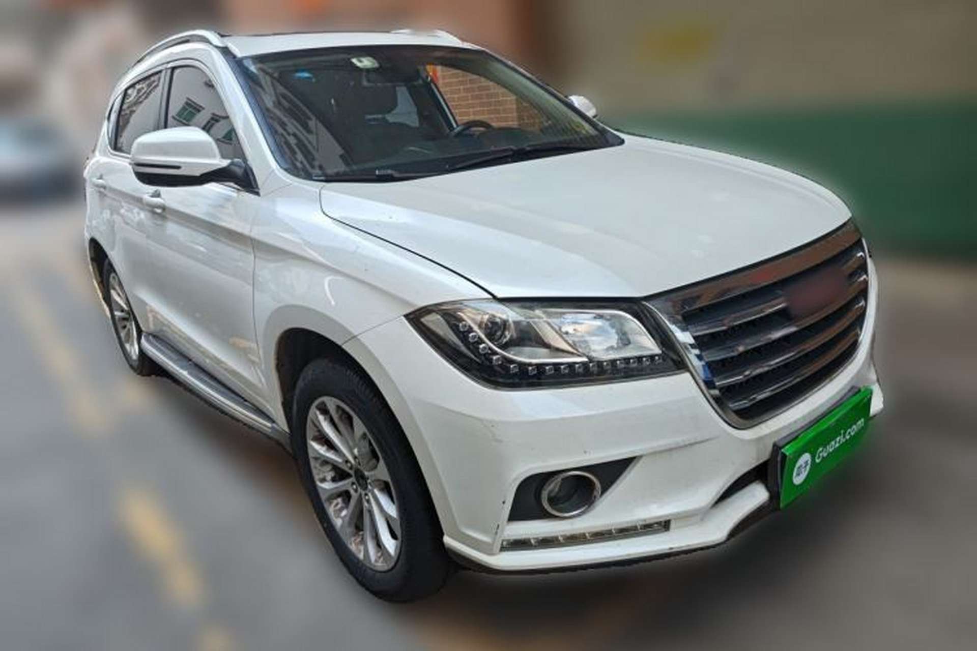 Used Haval H2 2017 Red-Label 1.5T Manual Two-Wheel Drive Luxury Model Front Right 45 Deg