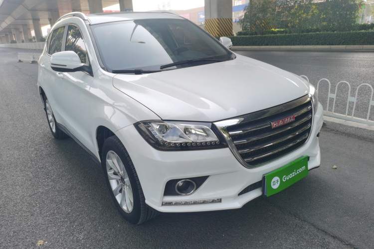 Used Haval H2 2017 Red-Label 1.5T Manual Two-Wheel Drive Luxury Model Front Right 45 Deg