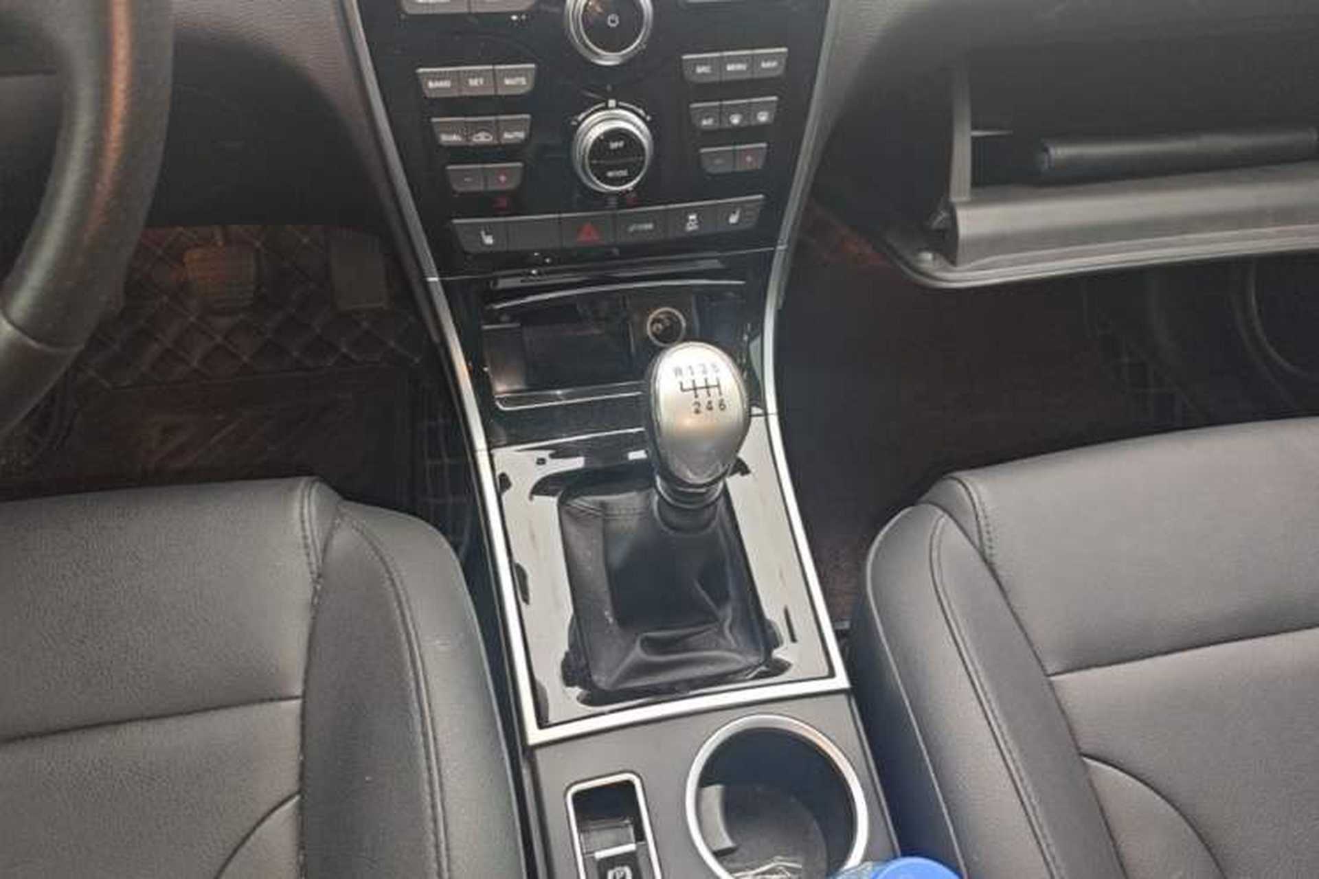 Used Haval H2 2017 Red-Label 1.5T Manual Two-Wheel Drive Luxury Model Gear Lever