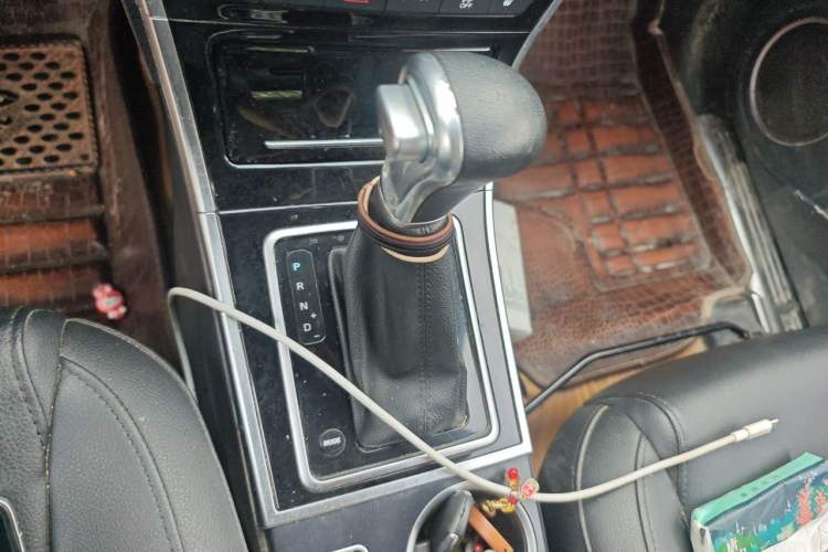 Used Haval H2 2017 Red-Label 1.5T Automatic Two-Wheel Drive Luxury Model Gear Lever
