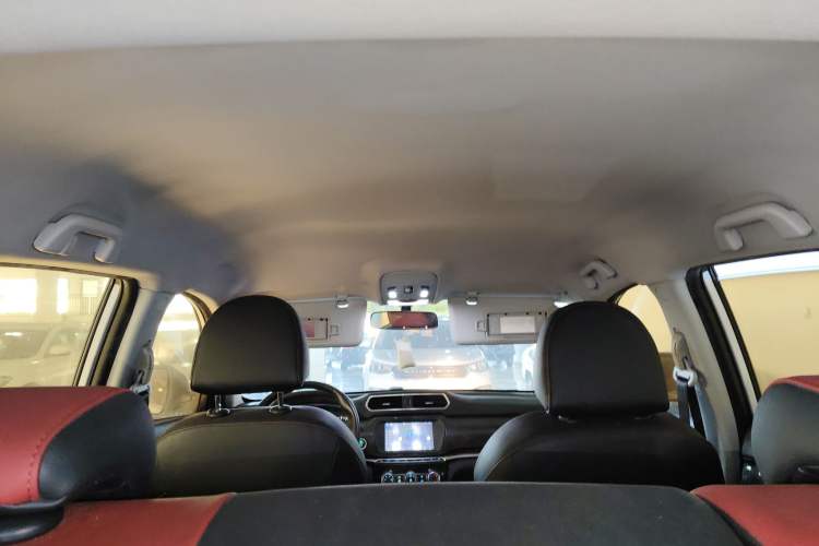 Used Haval H2 2017 Blue Label 1.5T Manual Two-Wheel Drive Elite Model Headliner
