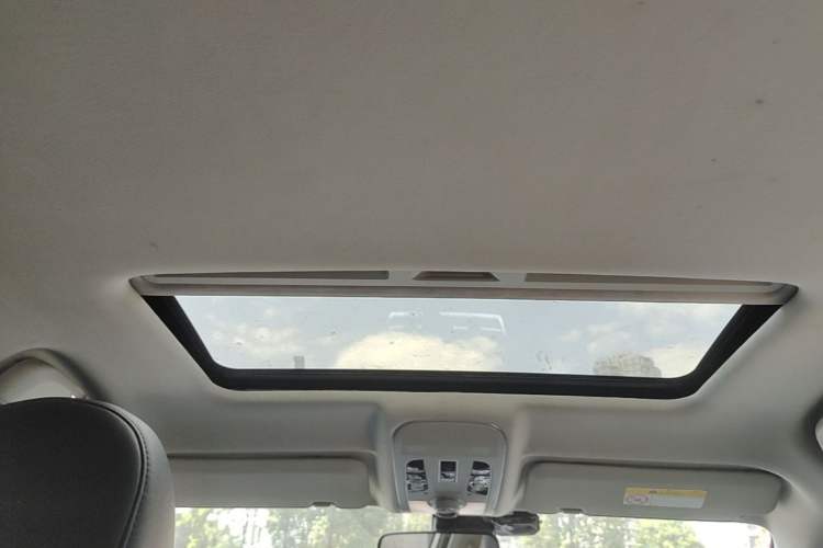 Used Haval H2 2017 Blue Label 1.5T Automatic Two-Wheel Drive Luxury Model Headliner