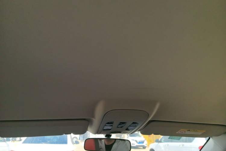 Used Haval H2 2017 Blue Label 1.5T Manual Two-Wheel Drive Elite Model Headliner