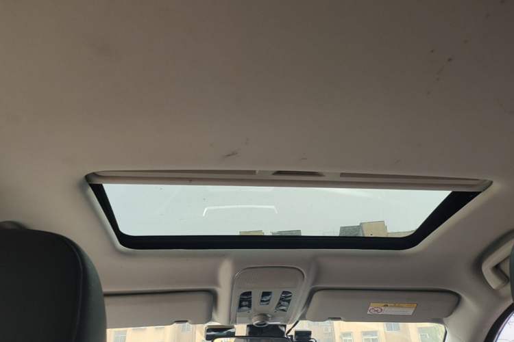 Used Haval H2 2017 Blue Label 1.5T Automatic Two-Wheel Drive Luxury Model Headliner