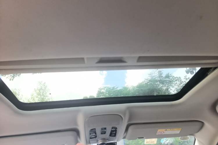 Used Haval H2 2017 Red-Label 1.5T Automatic Two-Wheel Drive Elite Model Headliner