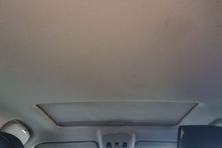 Used Haval H2 2017 Blue Label 1.5T Automatic Two-Wheel Drive Luxury Model Headliner