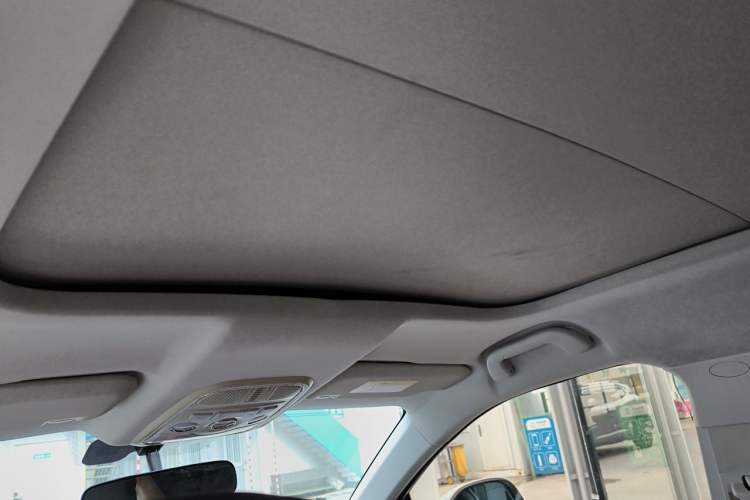 Used Haval H2 2017 Blue Label 1.5T Automatic Two-Wheel Drive Elite Model Headliner