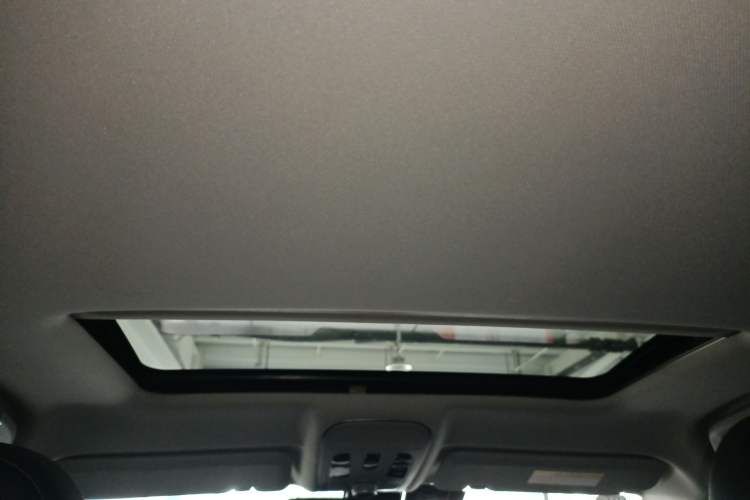 Used Haval H2 2017 Blue Label 1.5T Automatic Two-Wheel Drive Prestige Model Headliner
