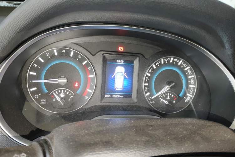 Used Haval H2 2017 Blue Label 1.5T Manual Two-Wheel Drive Elite Model Instrument Cluster