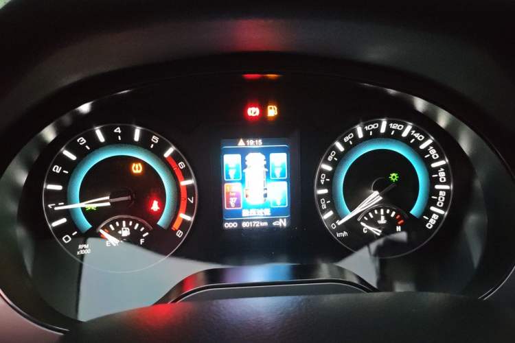 Used Haval H2 2017 Red-Label 1.5T Automatic Two-Wheel Drive Luxury Model Instrument Cluster