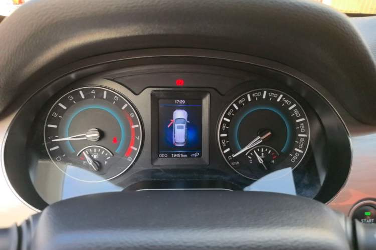 Used Haval H2 2017 Red-Label 1.5T Automatic Two-Wheel Drive Elite Model Instrument Cluster