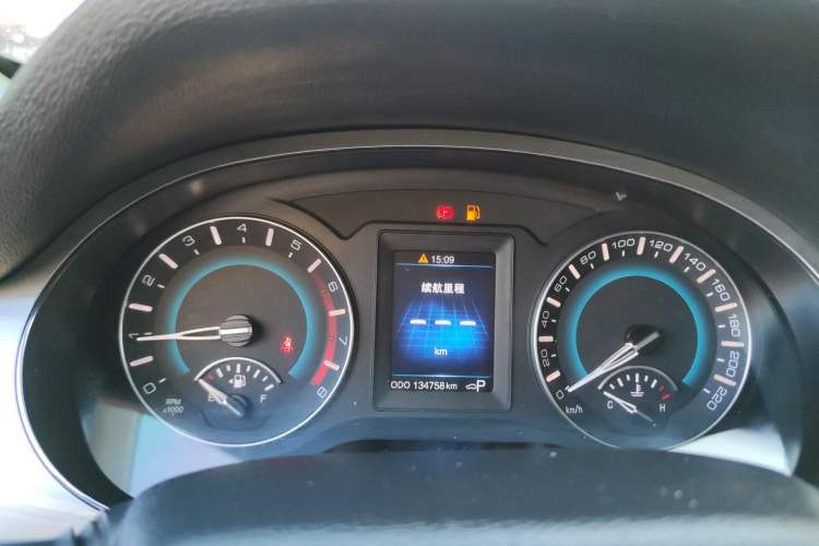 Used Haval H2 2017 Red-Label 1.5T Automatic Two-Wheel Drive Luxury Model Instrument Cluster