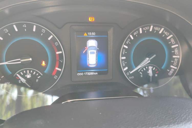 Used Haval H2 2017 Red-Label 1.5T Manual Two-Wheel Drive Comfort Model Instrument Cluster