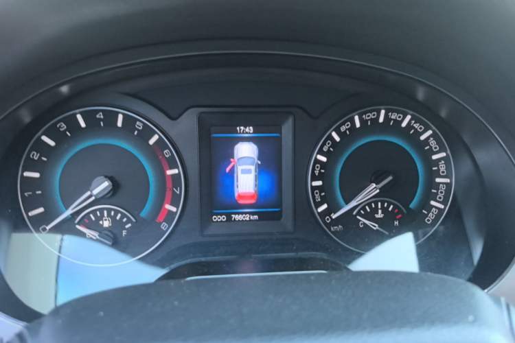 Used Haval H2 2017 Red-Label 1.5T Automatic Two-Wheel Drive Luxury Model Instrument Cluster