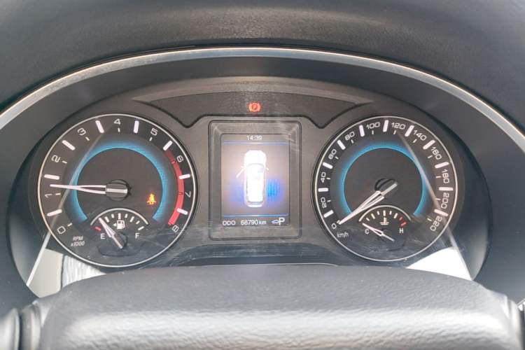 Used Haval H2 2017 Blue Label 1.5T Automatic Two-Wheel Drive Prestige Model Instrument Cluster