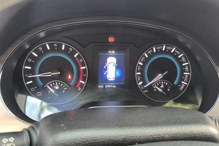 Used Haval H2 2017 Red-Label 1.5T Manual Two-Wheel-Drive Elite Model Instrument Cluster