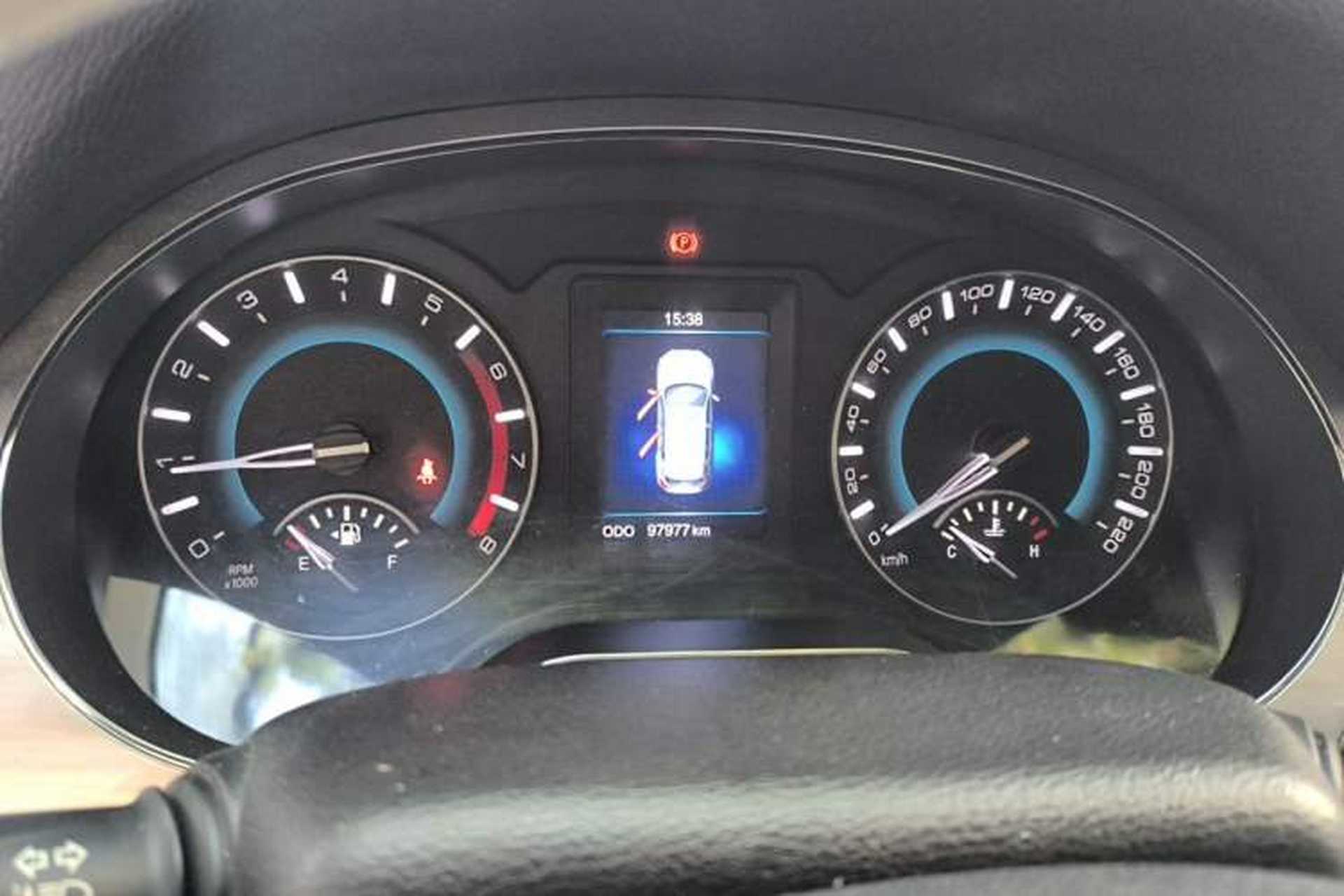 Used Haval H2 2017 Red-Label 1.5T Manual Two-Wheel-Drive Elite Model Instrument Cluster