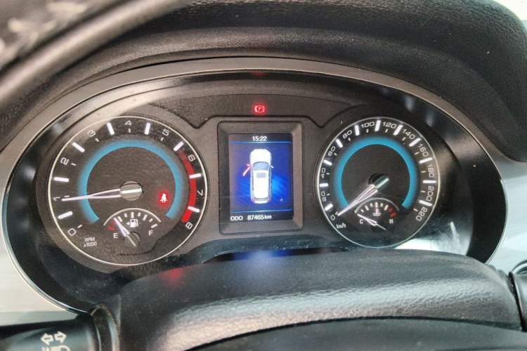 Used Haval H2 2017 Red-Label 1.5T Manual Two-Wheel-Drive Elite Model Instrument Cluster