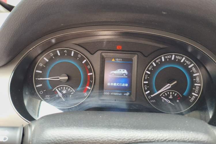 Used Haval H2 2017 Red-Label 1.5T Automatic Two-Wheel Drive Luxury Model Instrument Cluster
