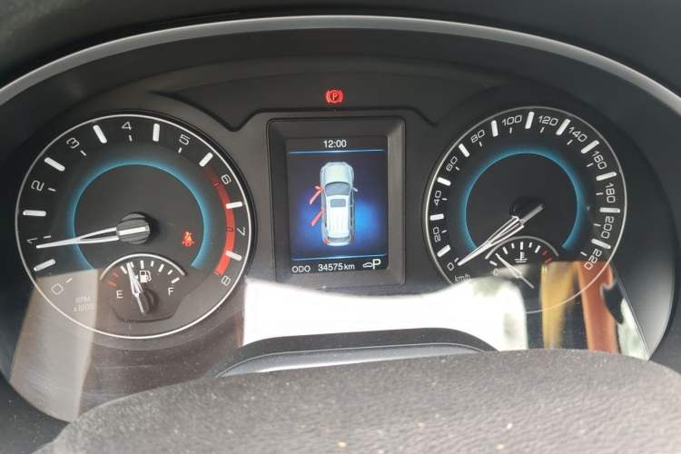 Used Haval H2 2017 Blue Label 1.5T Automatic Two-Wheel Drive Prestige Model Instrument Cluster