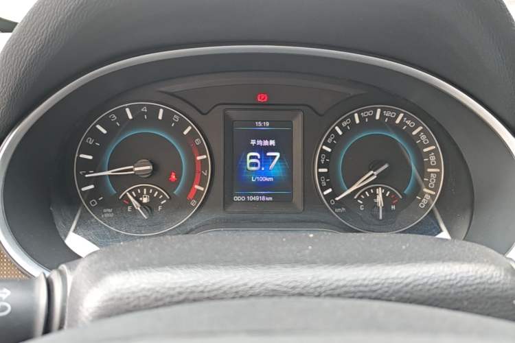 Used Haval H2 2017 Blue Label 1.5T Manual Two-Wheel Drive Elite Model Instrument Cluster