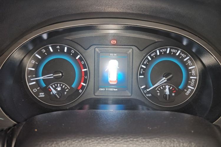 Used Haval H2 2017 Red-Label 1.5T Manual Two-Wheel-Drive Elite Model Instrument Cluster