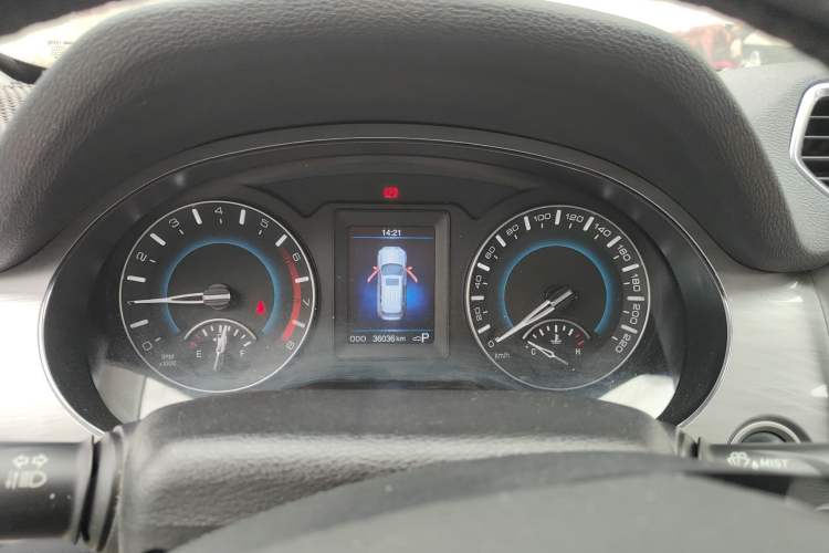 Used Haval H2 2017 Red-Label 1.5T Automatic Two-Wheel Drive Luxury Model Instrument Cluster