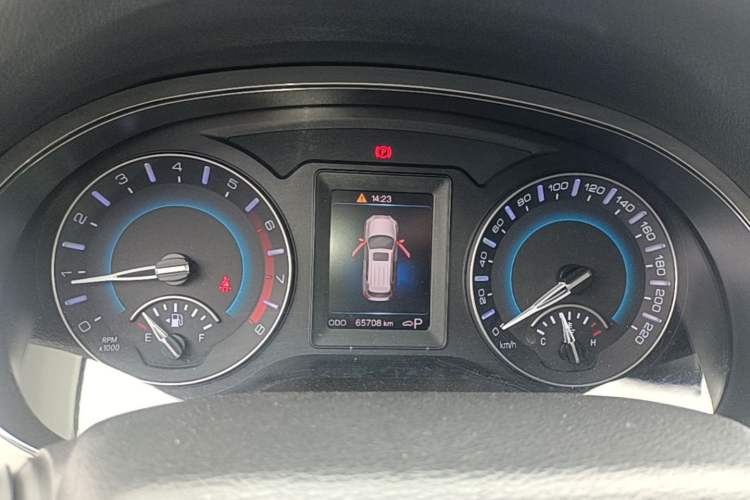 Used Haval H2 2017 Red-Label 1.5T Automatic Two-Wheel Drive Luxury Model Instrument Cluster