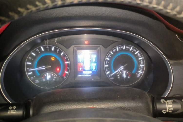 Used Haval H2 2017 Blue Label 1.5T Manual Two-Wheel Drive Elite Model Instrument Cluster