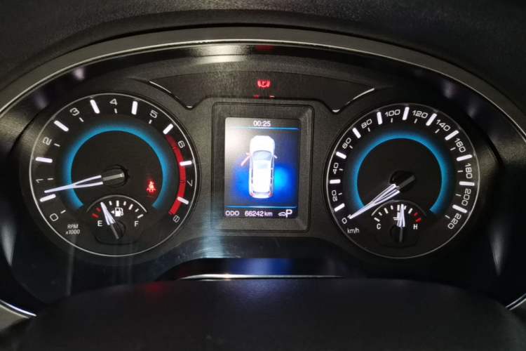 Used Haval H2 2017 Red-Label 1.5T Automatic Two-Wheel Drive Elite Model Instrument Cluster