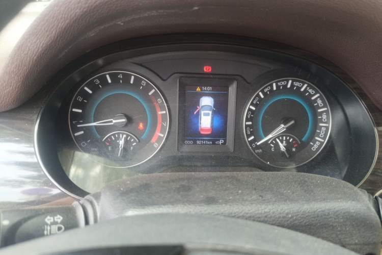Used Haval H2 2017 Red-Label 1.5T Automatic Two-Wheel Drive Elite Model Instrument Cluster